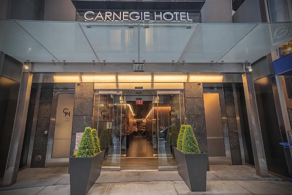 Welcome to the Carnegie Hotel NYC in midtown Manhattan New York across from Carnegie Hall